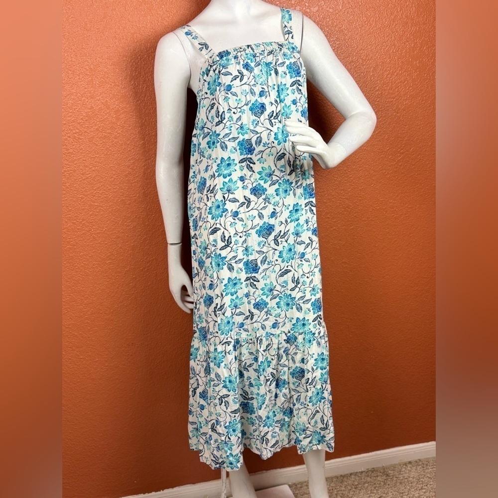 Old Navy Blue and White Floral Maxi Dress